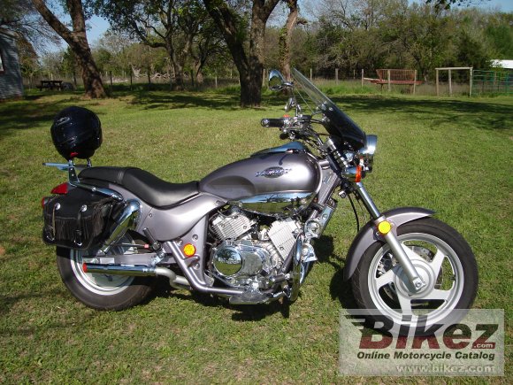 2005 Kymco 250 Venox photo